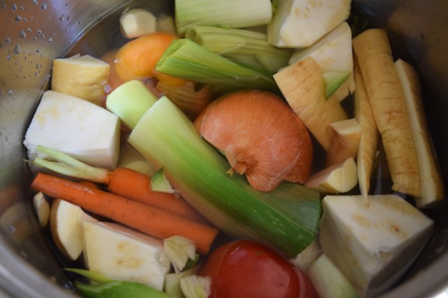 How to make vegetable stock - abagofflour.com