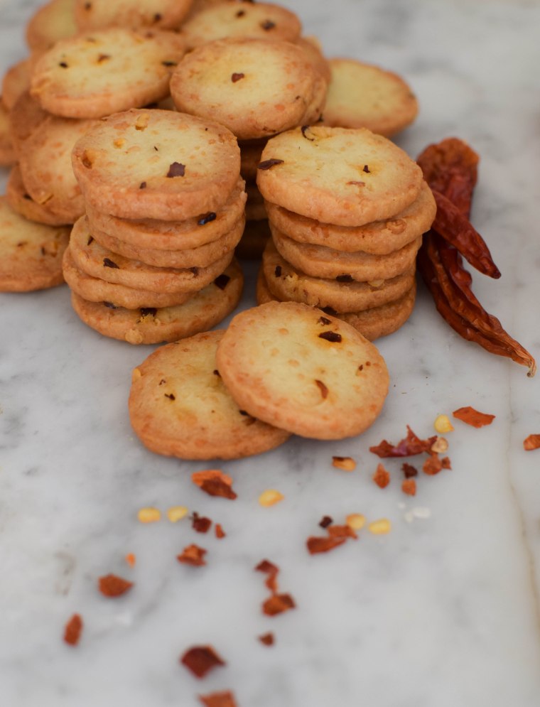 Homemade Parmesan Crackers | abagofflour.com