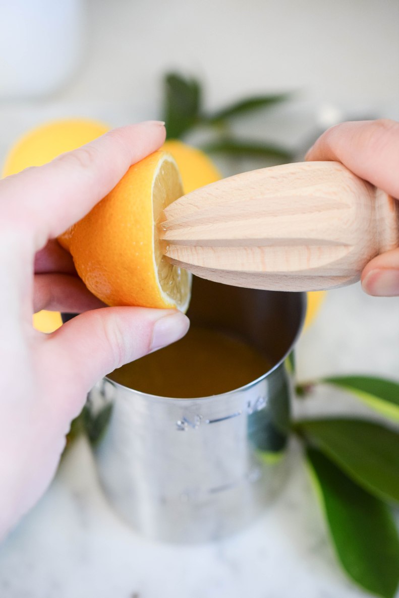 Not-so-sour Boston Sour | abagofflour.com