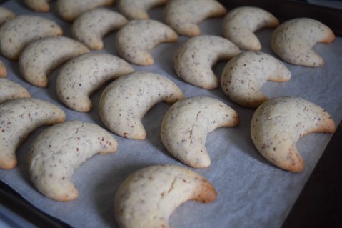 Vanilla Almond Crescent Cookies | abagofflour.com