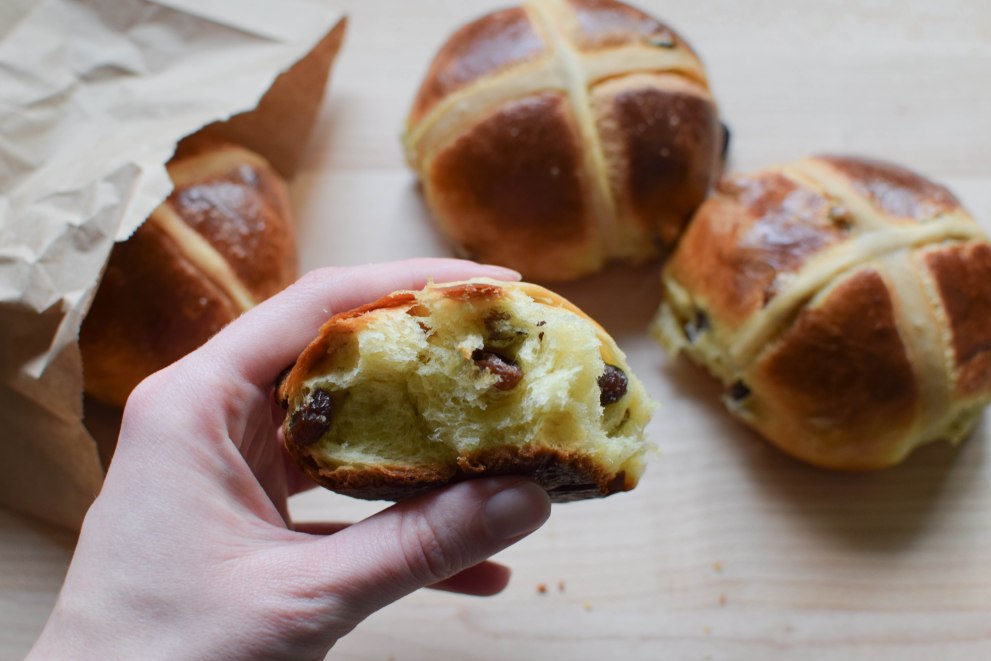 Hot Cross Buns | abagofflour.com
